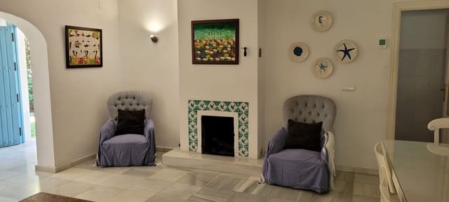 4 makuuhuone Huvila myytävänä paikassa Cabopino - Artola, Marbella mukana uima-altaan 
autotalli - 925 000 € (Ref: 8015034)