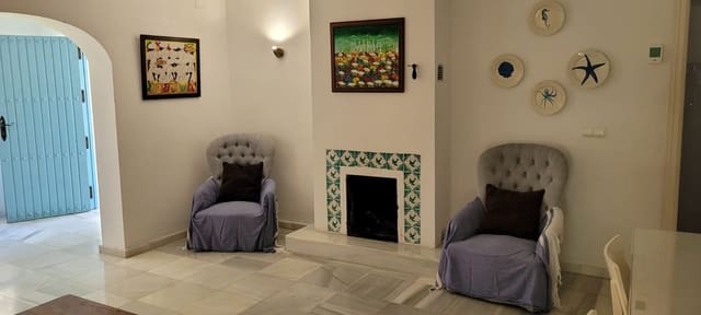 4 makuuhuone Huvila myytävänä paikassa Cabopino - Artola, Marbella mukana uima-altaan 
autotalli - 925 000 € (Ref: 8015034)