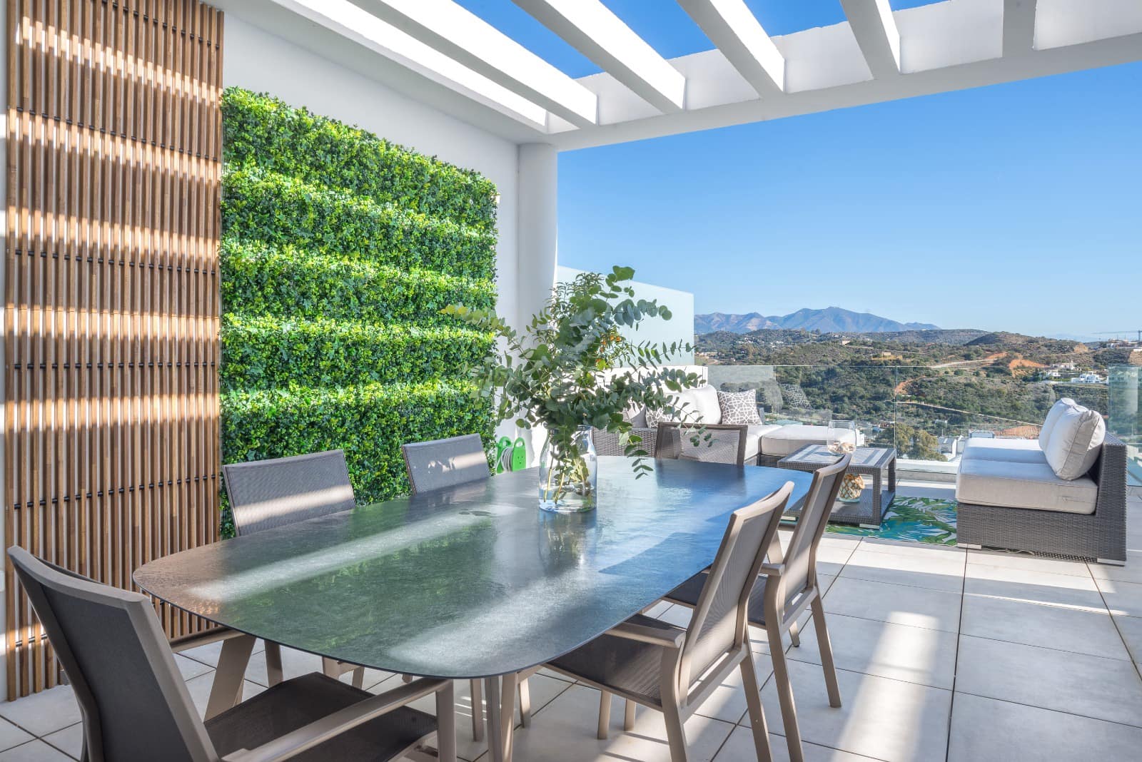 3 makuuhuone Huoneisto myytävänä paikassa La Cala de Mijas mukana uima-altaan 
autotalli - 649 000 € (Ref: 8226864)