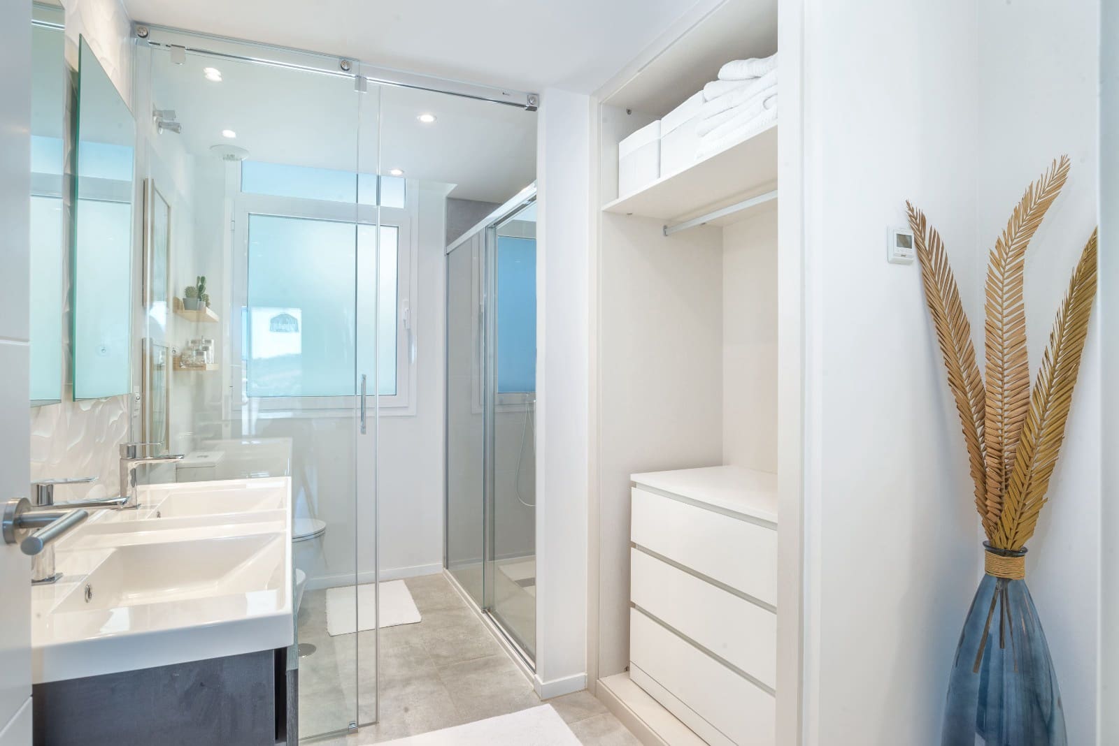 3 makuuhuone Huoneisto myytävänä paikassa La Cala de Mijas mukana uima-altaan 
autotalli - 649 000 € (Ref: 8226864)