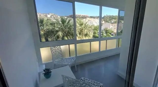 1 soveværelse Lejlighed til salg i Nueva Andalucia, Marbella med swimmingpool garage - € 265.000 (Ref: 8605515)