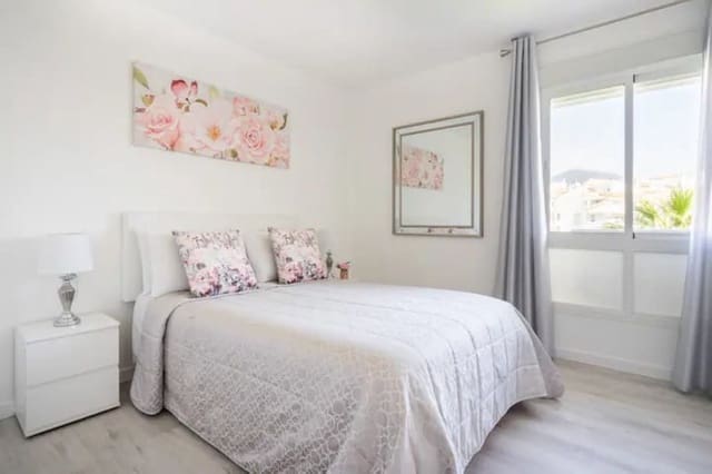 1 soveværelse Lejlighed til salg i Nueva Andalucia, Marbella med swimmingpool garage - € 265.000 (Ref: 8605515)