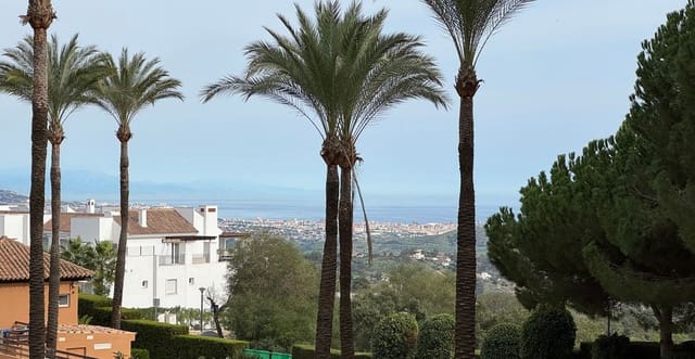 3 bedroom Apartment for sale in La Mairena, Ojen with pool - € 399,900 (Ref: 8830214)