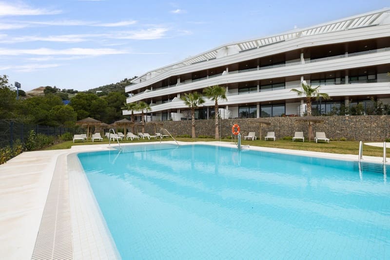 2 soverom Leilighet til salgs i Fuengirola med svømmebasseng garasje - € 669 000 (Ref: 8905914)