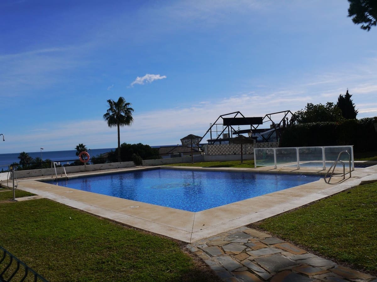 1 bedroom Apartment for sale in La Cala de Mijas with pool - € 256,000 (Ref: 8920060)