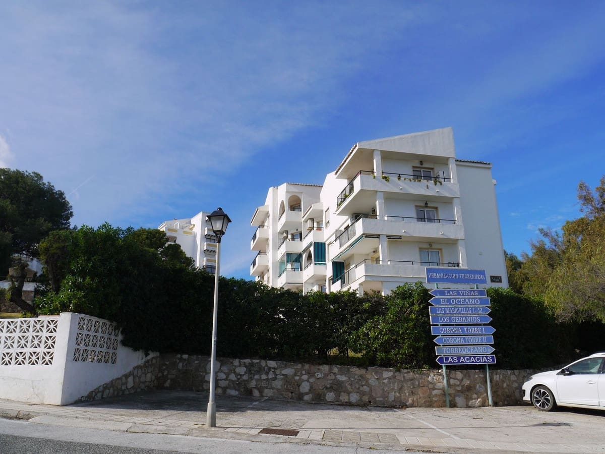 1 bedroom Apartment for sale in La Cala de Mijas with pool - € 256,000 (Ref: 8920060)
