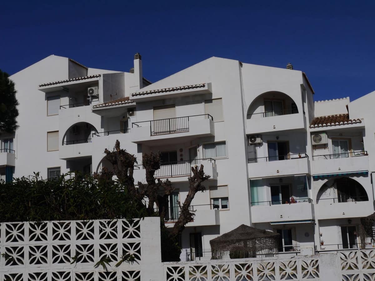 1 bedroom Apartment for sale in La Cala de Mijas with pool - € 256,000 (Ref: 8920060)