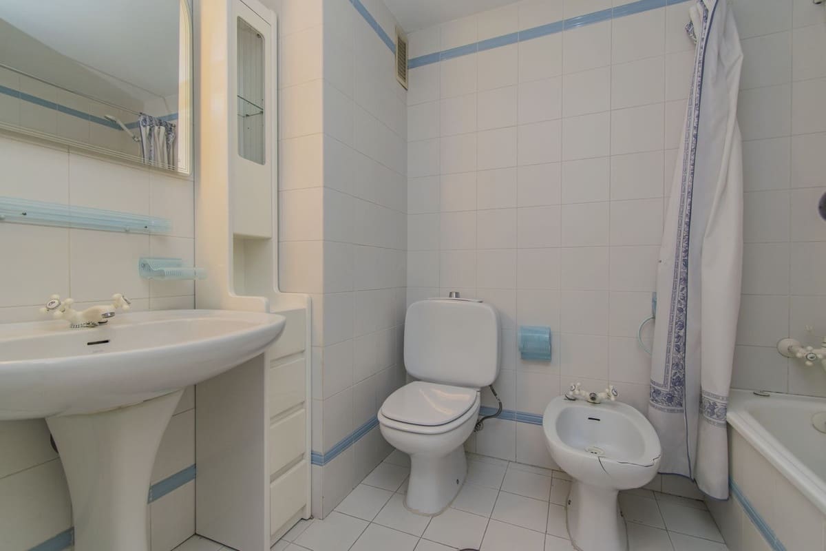 4 soveværelse Penthouse til salg i Marbella med garage - € 875.000 (Ref: 8927174)