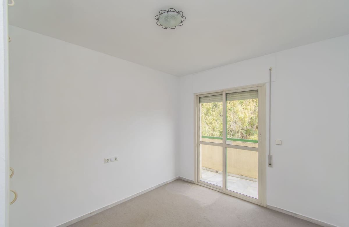 4 soveværelse Penthouse til salg i Marbella med garage - € 875.000 (Ref: 8927174)