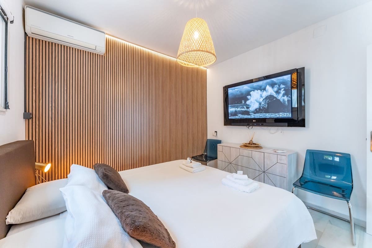 4 soveværelse Villa til salg i Calahonda med swimmingpool garage - € 1.650.000 (Ref: 9103479)