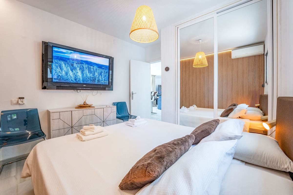 4 soveværelse Villa til salg i Calahonda med swimmingpool garage - € 1.650.000 (Ref: 9103479)