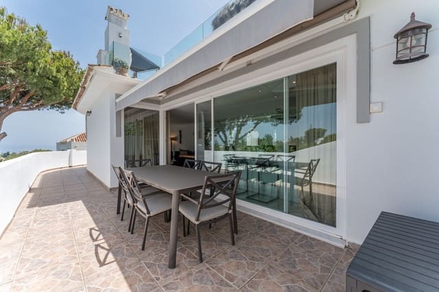 4 makuuhuone Huvila myytävänä paikassa Calahonda, Mijas mukana uima-altaan 
autotalli - 1 650 000 € (Ref: 9103479)