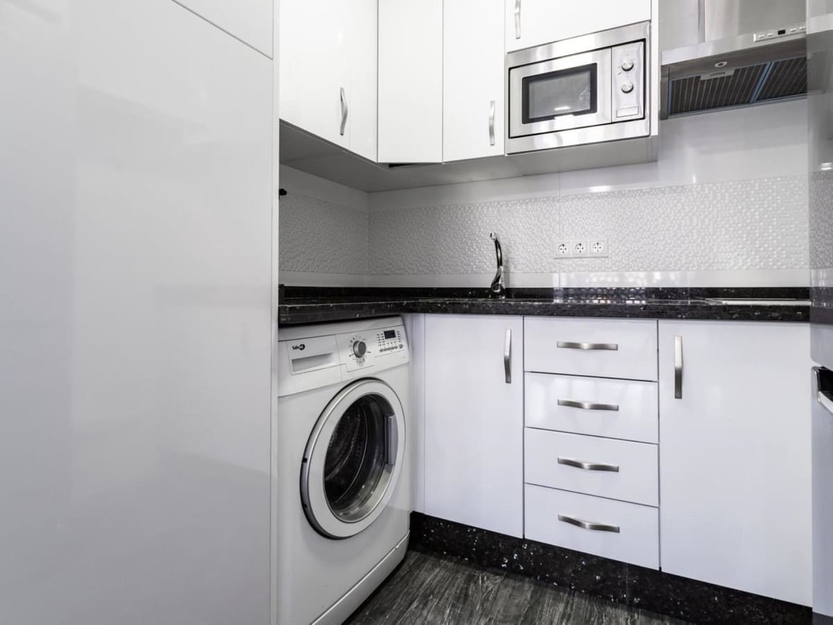 Studio til salg i Fuengirola med swimmingpool - € 229.000 (Ref: 9216122)