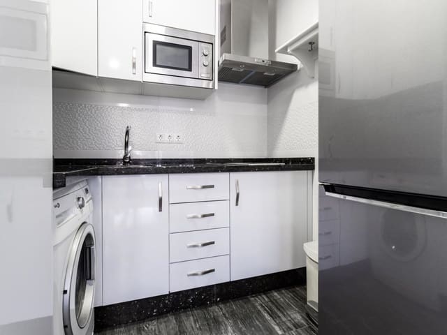 Studio à vendre à Fuengirola avec piscine - 229 000 € (Ref: 9216122)