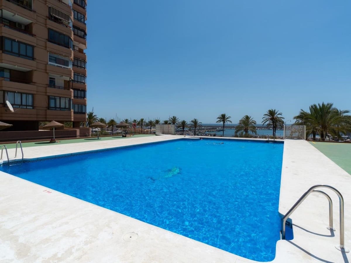 1 quarto Apartamento para venda em Fuengirola com piscina - 236 000 € (Ref: 9216132)