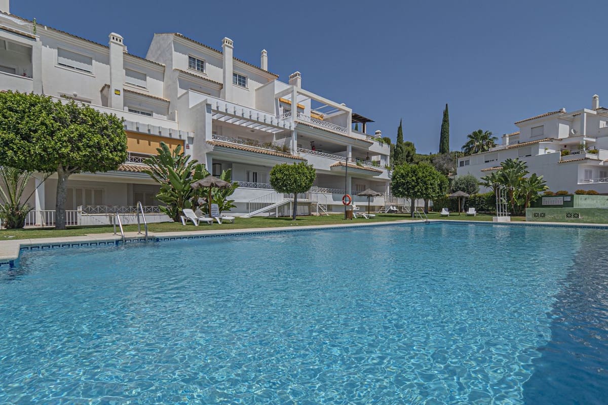 3 makuuhuone Huoneisto myytävänä paikassa Marbella mukana uima-altaan 
autotalli - 420 000 € (Ref: 9219132)