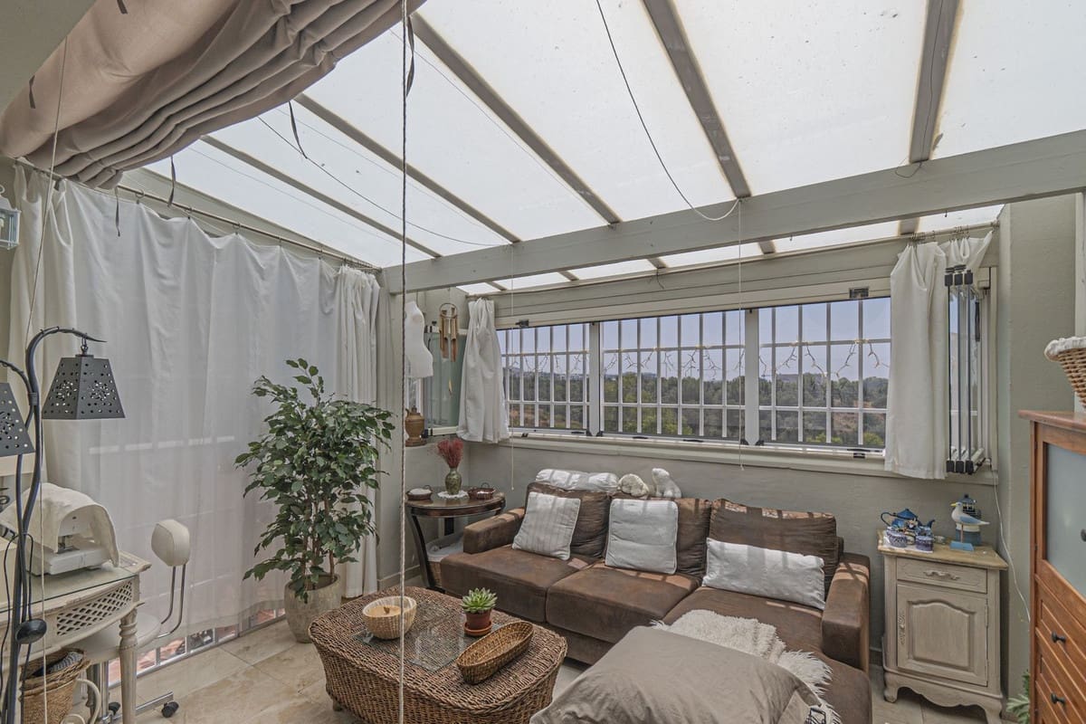 3 makuuhuone Huoneisto myytävänä paikassa Marbella mukana uima-altaan 
autotalli - 420 000 € (Ref: 9219132)