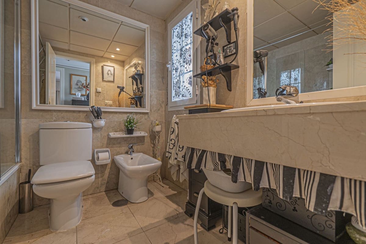 3 makuuhuone Huoneisto myytävänä paikassa Marbella mukana uima-altaan 
autotalli - 420 000 € (Ref: 9219132)