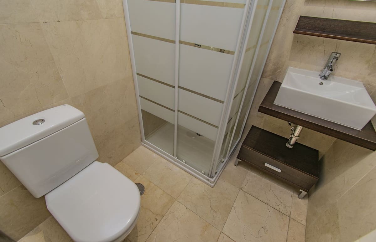 2 soveværelse Lejlighed til salg i Los Flamingos med swimmingpool garage - € 419.000 (Ref: 9219173)