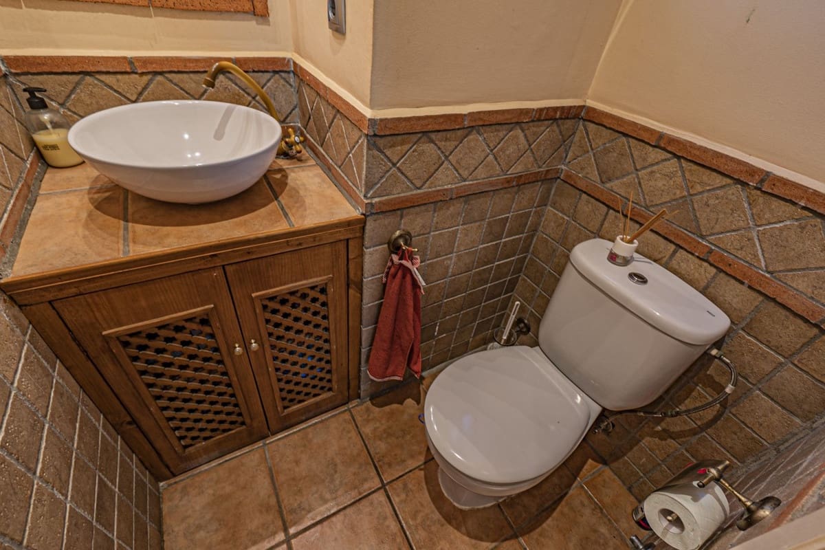 4 soveværelse Byhus til salg i Las Chapas med swimmingpool garage - € 1.125.000 (Ref: 9221346)