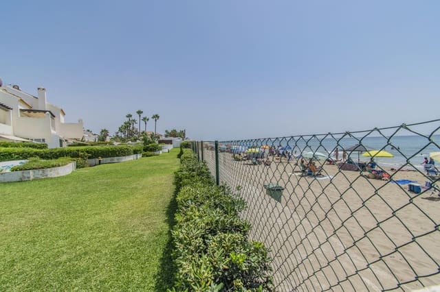 4 soveværelse Byhus til salg i Las Chapas, Marbella med swimmingpool garage - € 1.125.000 (Ref: 9221346)