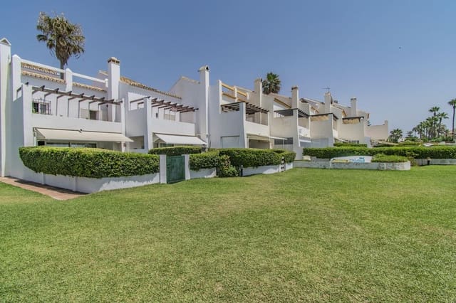 4 soveværelse Byhus til salg i Las Chapas, Marbella med swimmingpool garage - € 1.125.000 (Ref: 9221346)