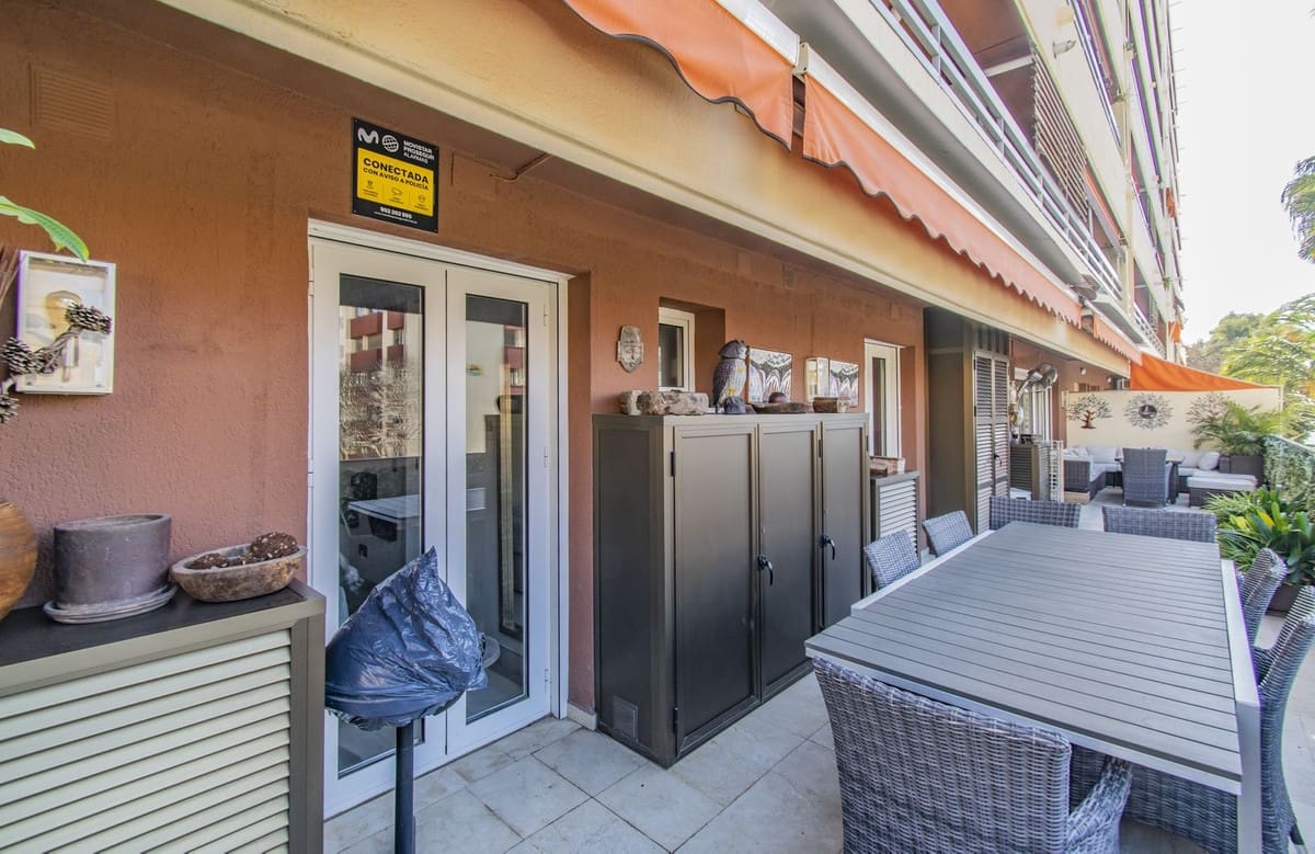 3 sovrum Lägenhet till salu i Marbella med pool garage - 1 195 000 € (Ref: 9221388)