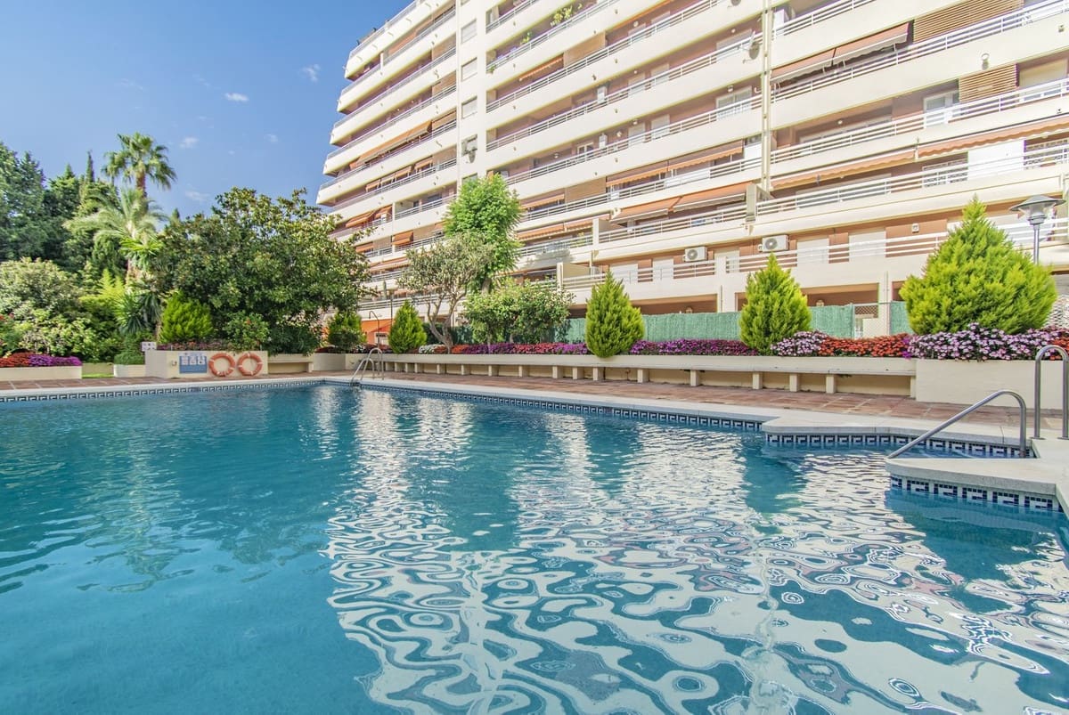 3 sovrum Lägenhet till salu i Marbella med pool garage - 1 195 000 € (Ref: 9221388)