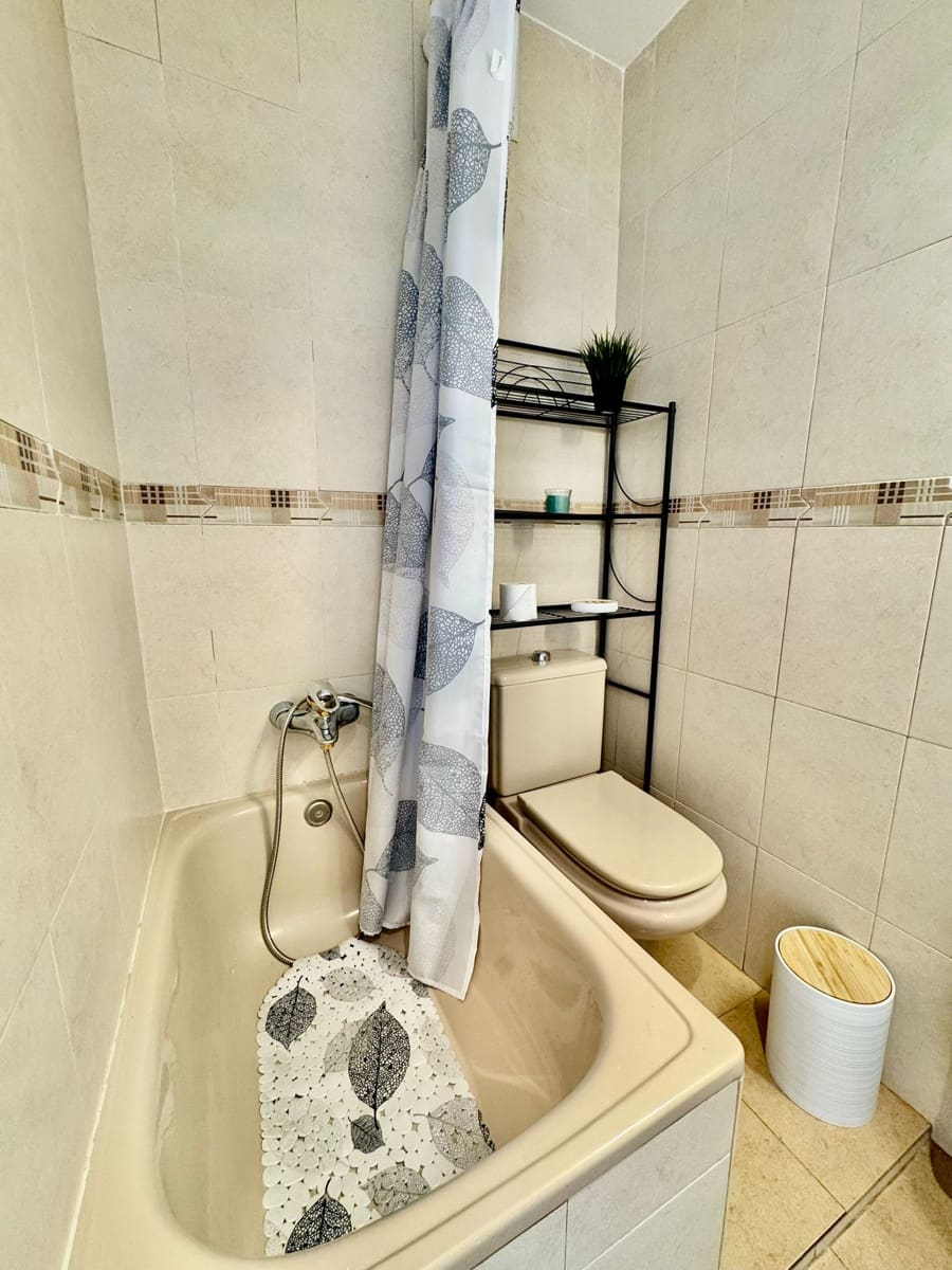 3 makuuhuone Kattohuoneisto myytävänä paikassa Fuengirola - 197 000 € (Ref: 9331828)