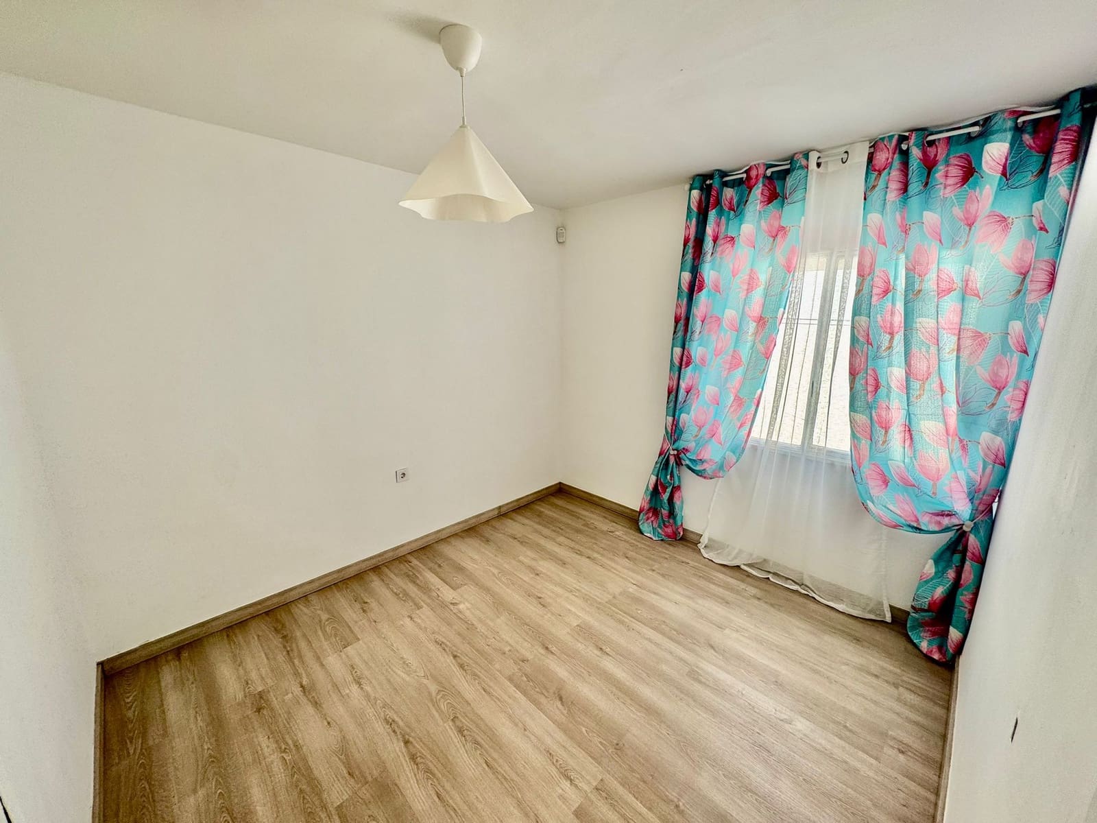 3 makuuhuone Kattohuoneisto myytävänä paikassa Fuengirola - 197 000 € (Ref: 9331828)