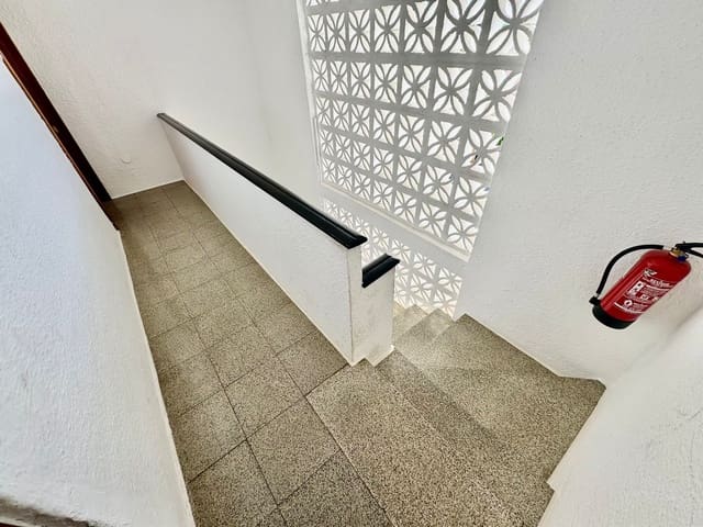 3 slaapkamer Penthouse te koop in Fuengirola - € 197.000 (Ref: 9331828)