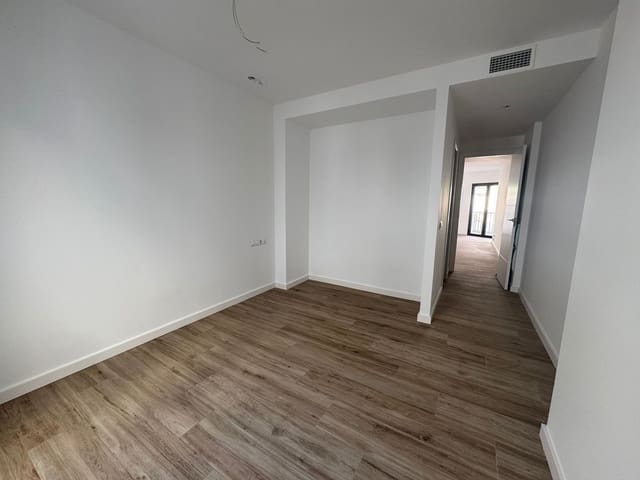 2 bedroom Apartment for sale in Los Pacos, Fuengirola - € 250,000 (Ref: 9331840)