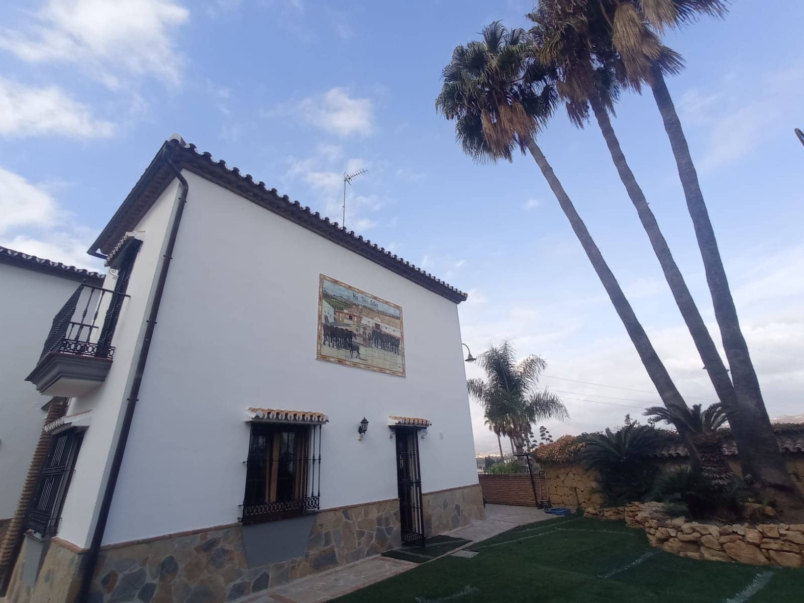 5 bedroom Villa for sale in Mijas with pool garage - € 1,300,000 (Ref: 9341603)