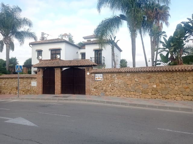 5 chambre Villa/Maison à vendre à Mijas avec piscine garage - 1 300 000 € (Ref: 9341603)