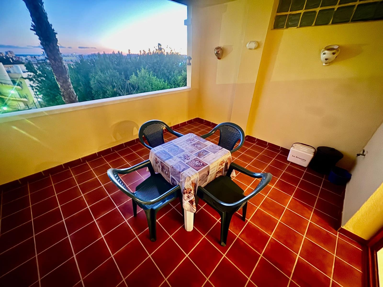 1 soveværelse Lejlighed til salg i Fuengirola med swimmingpool garage - € 239.000 (Ref: 9414878)