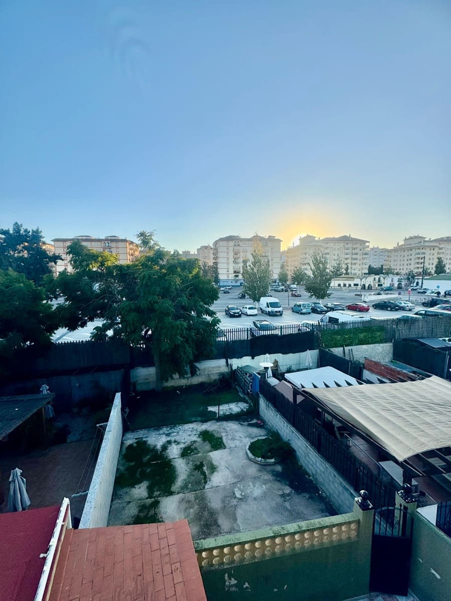 4 soverom Hus til salgs i Fuengirola med svømmebasseng - € 466 000 (Ref: 9438266)