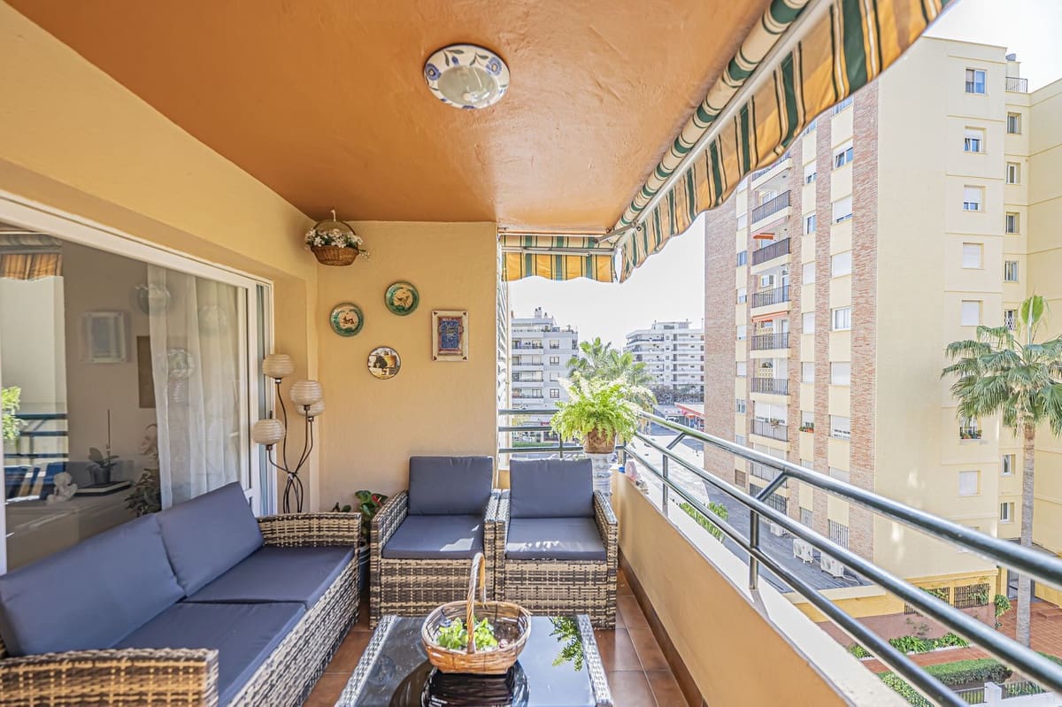 4 sypialnia Apartament na sprzedaż w Marbella z garażem - 649 000 € (Ref: 9442806)