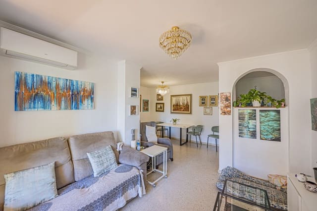 4 sypialnia Apartament na sprzedaż w Marbella Centro, Marbella z garażem - 649 000 € (Ref: 9442806)