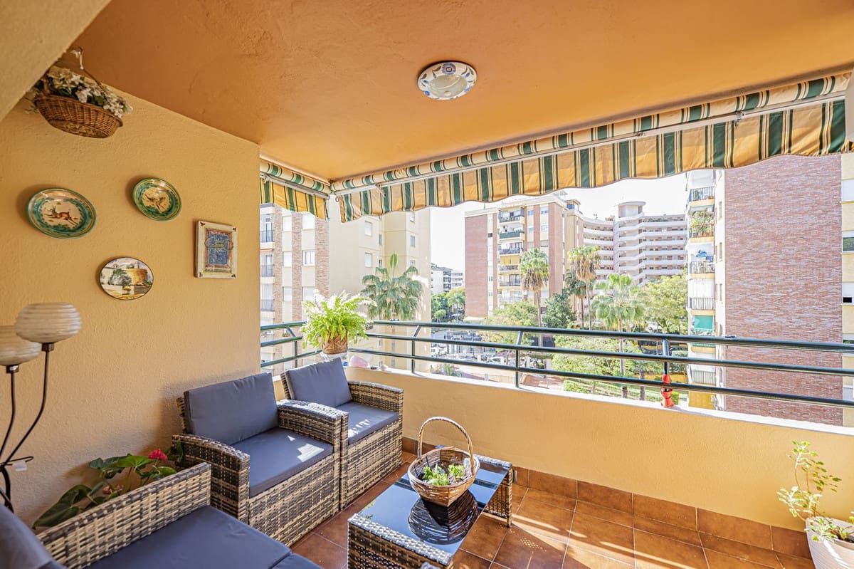 4 sypialnia Apartament na sprzedaż w Marbella z garażem - 649 000 € (Ref: 9442806)