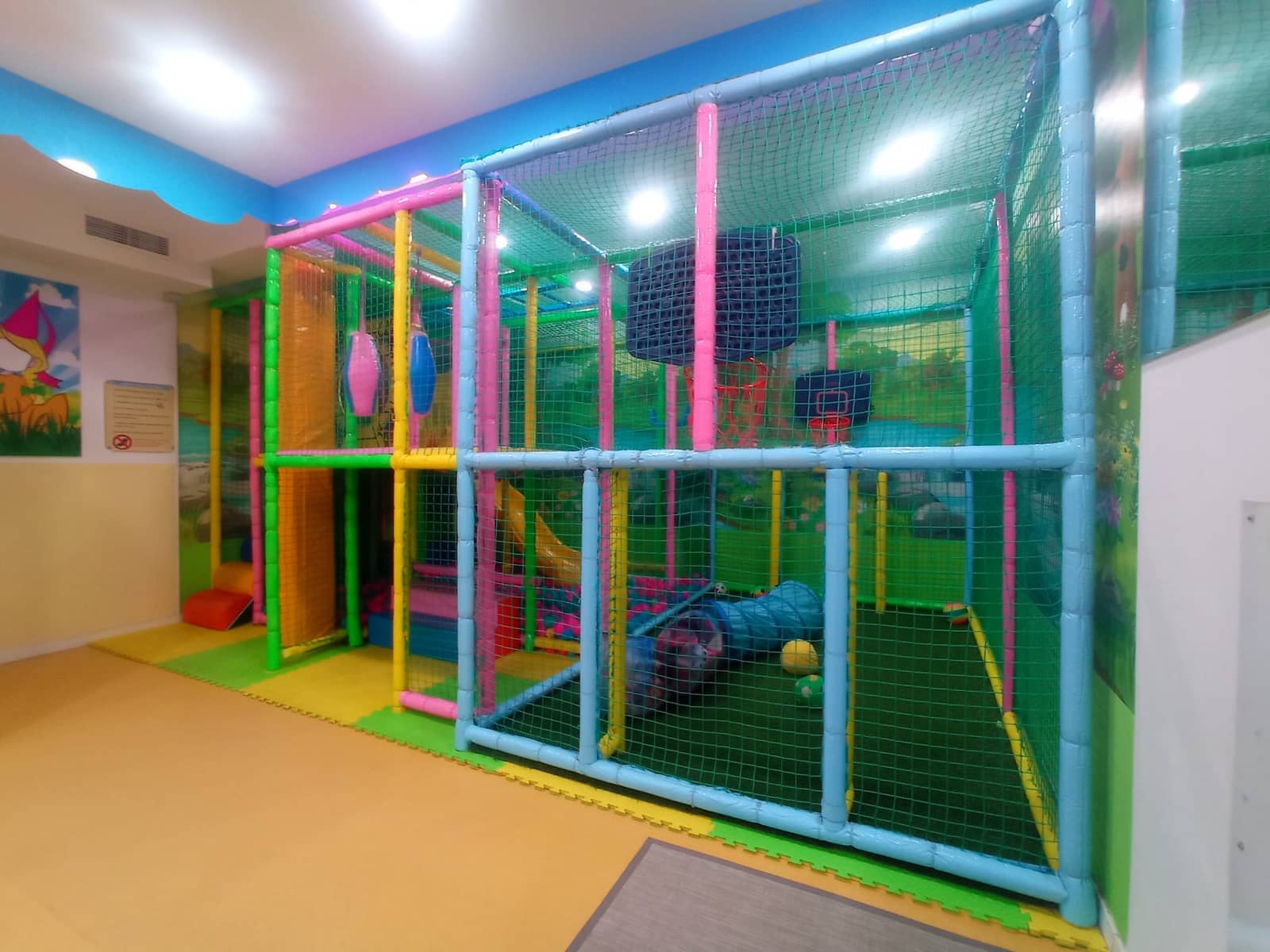 Local Commercial à vendre à Fuengirola - 325 000 € (Ref: 9539506)