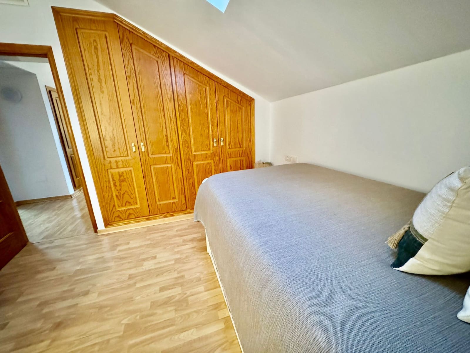 2 bedroom Penthouse for sale in Fuengirola with pool garage - € 340,000 (Ref: 9646108)