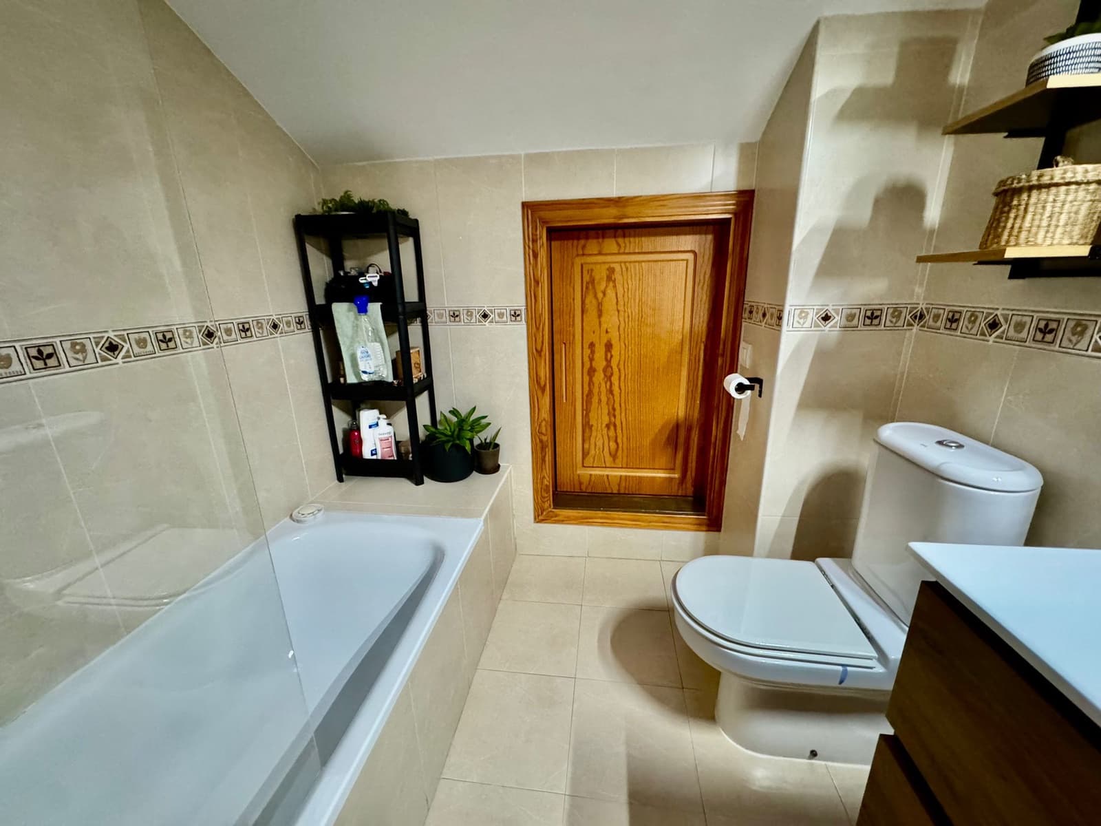 2 bedroom Penthouse for sale in Fuengirola with pool garage - € 340,000 (Ref: 9646108)