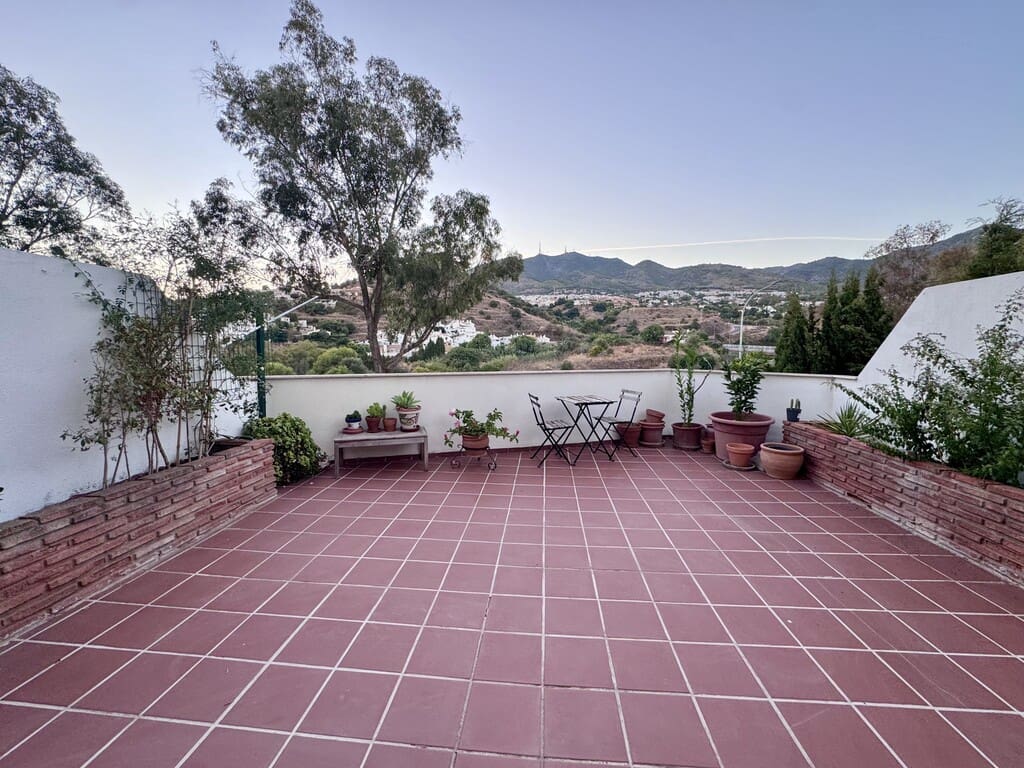 3 bedroom Apartment for sale in Torrequebrada with pool garage - € 349,000 (Ref: 10151078)