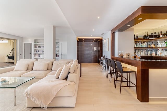 4 chambre Penthouse à vendre à Torrequebrada, Benalmádena avec piscine garage - 3 800 000 € (Ref: 10164701)