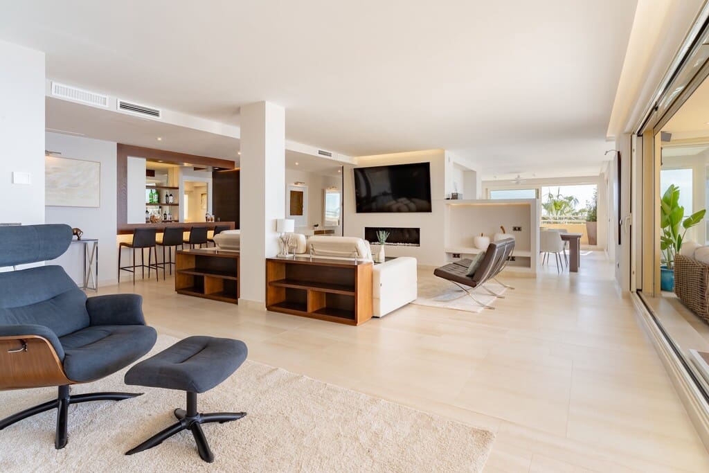 4 soverom Penthouse til salgs i Torrequebrada med svømmebasseng garasje - € 3 800 000 (Ref: 10164701)