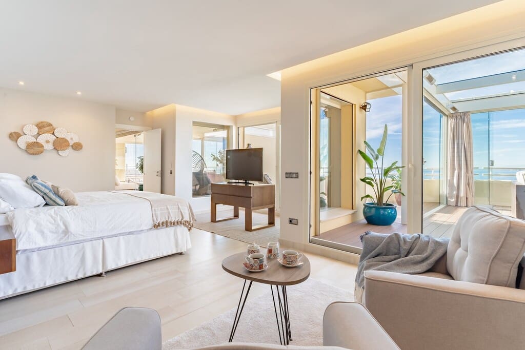 4 soverom Penthouse til salgs i Torrequebrada med svømmebasseng garasje - € 3 800 000 (Ref: 10164701)