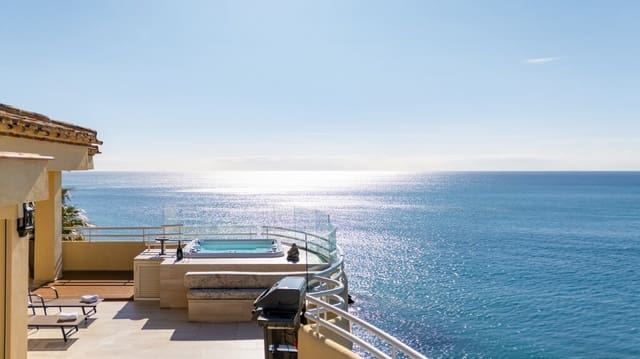 4 chambre Penthouse à vendre à Torrequebrada, Benalmádena avec piscine garage - 3 800 000 € (Ref: 10164701)