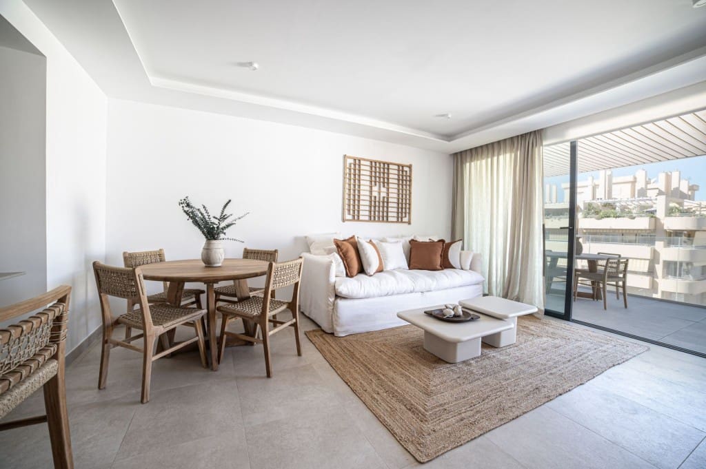 2 soveværelse Lejlighed til salg i Fuengirola med swimmingpool garage - € 659.500 (Ref: 6633965)
