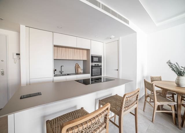 2 soveværelse Lejlighed til salg i Fuengirola med swimmingpool garage - € 659.500 (Ref: 6633965)