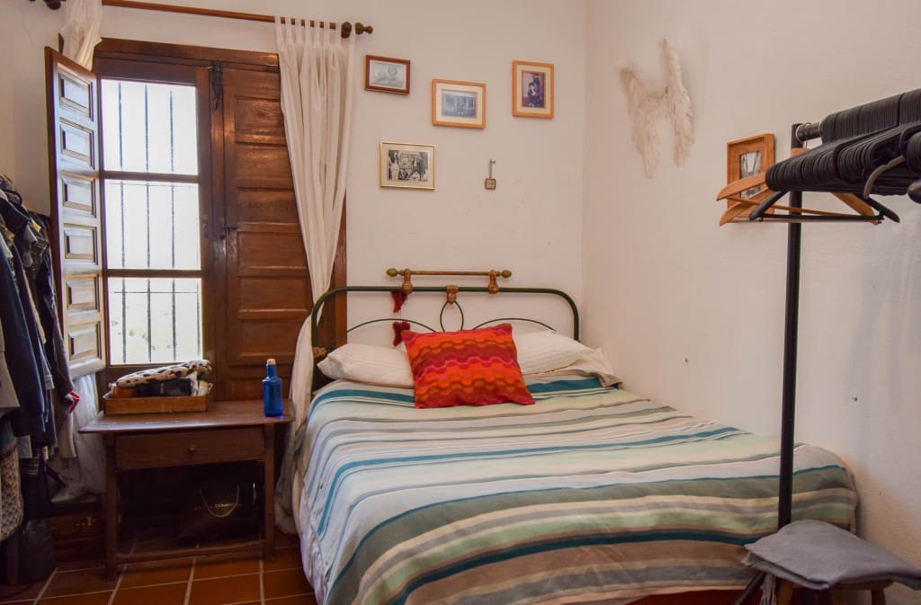 4 makuuhuone Maalaistalo myytävänä paikassa Alora mukana uima-altaan 
autotalli - 685 000 € (Ref: 8406967)